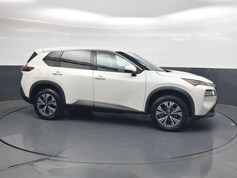 Used 2021 Nissan Rogue SV AWD/4WD image 4