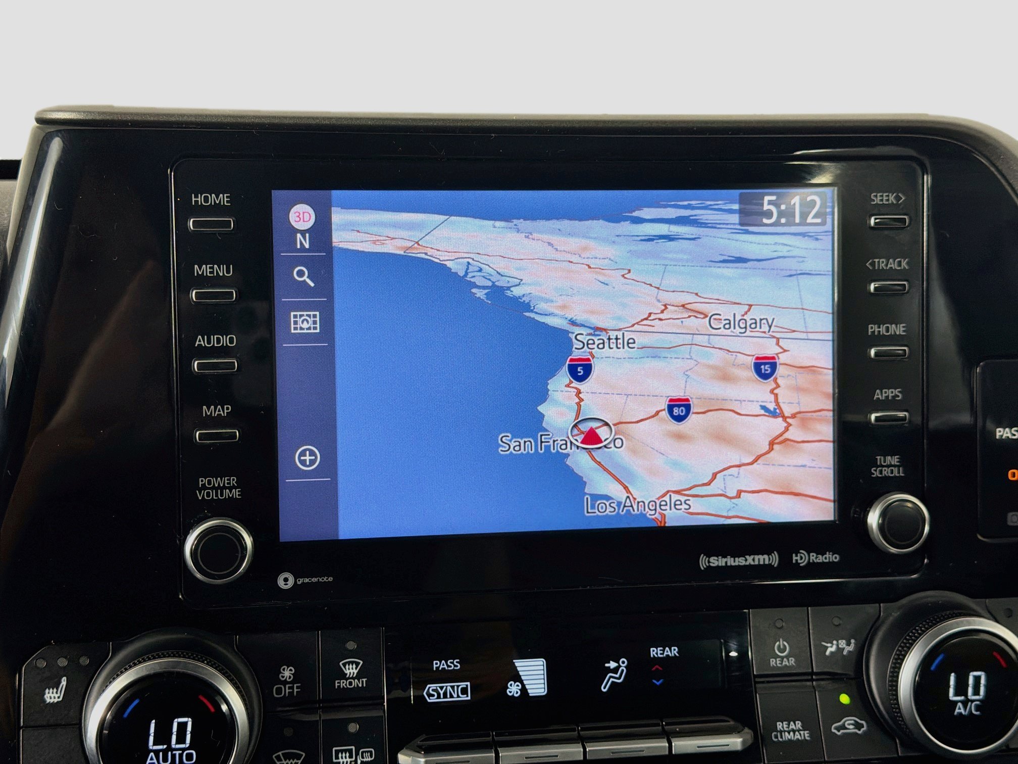 Used 2021 Toyota Highlander XLE FWD image 22