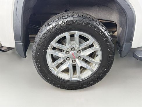 Used 2019 GMC Sierra 1500 SLT w/ SLT Premium Package AWD/4WD image 35