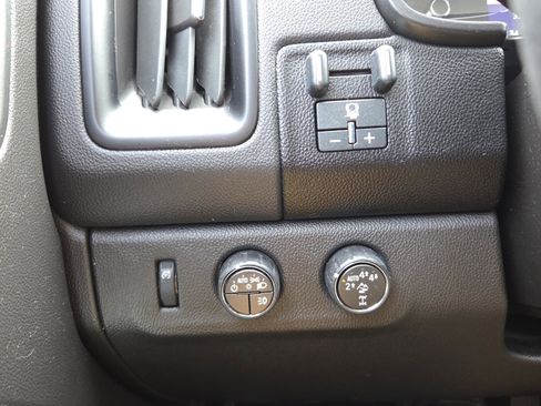 Used 2021 Chevrolet Colorado ZR2 w/ ZR2 Midnight Special Edition image 24