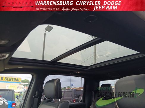 Used 2020 RAM 1500 Laramie AWD/4WD image 28