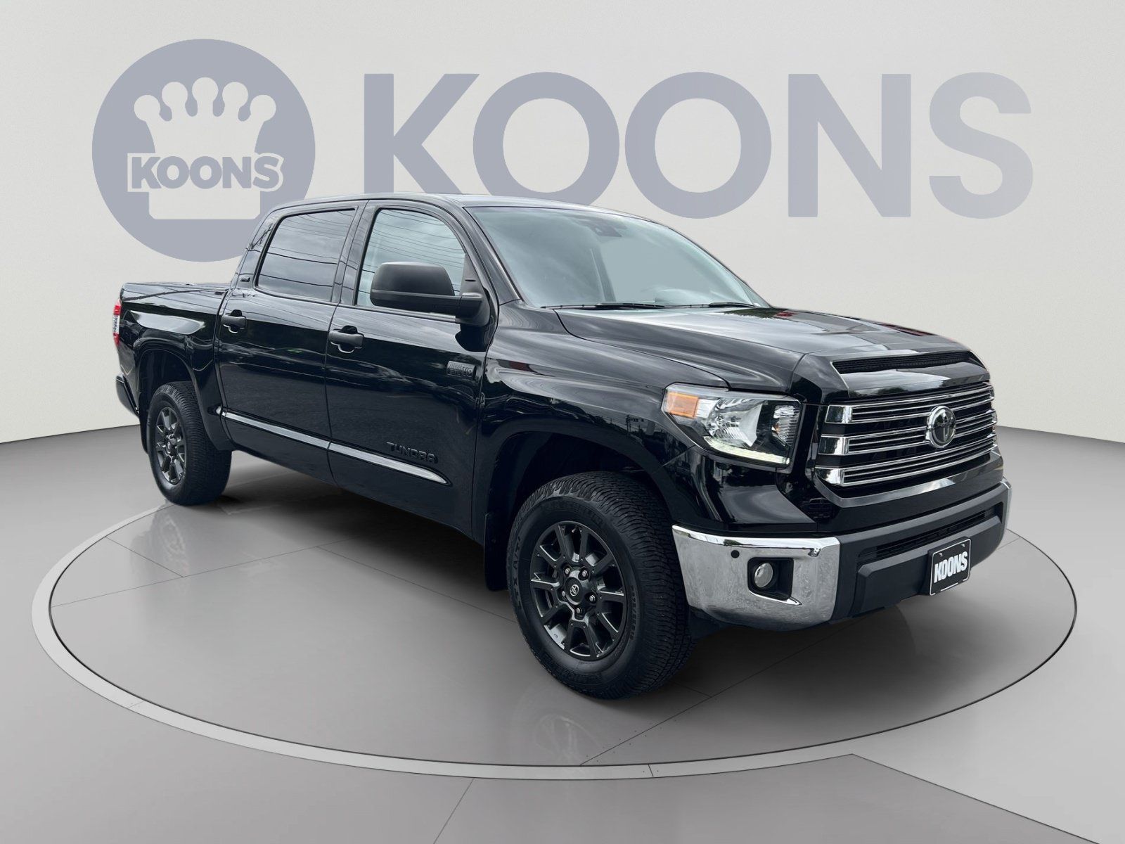 Used 2021 Toyota Tundra SR5 w/ Trail Edition AWD/4WD image 10