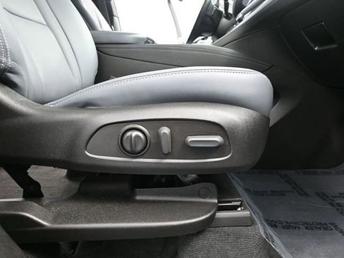 Used 2022 Buick Enclave Essence w/ Experience Buick Package image 57