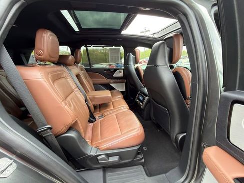 Used 2020 Lincoln Aviator Reserve w/ Equipment Group 202A AWD/4WD image 10