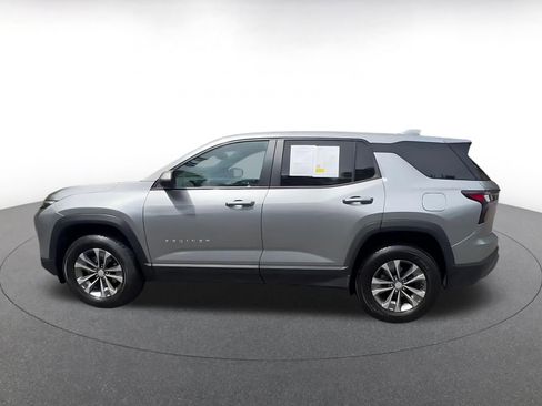 Used 2025 Chevrolet Equinox LT image 9