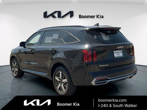 Certified 2023 Kia Sorento S w/ Panoramic Sunroof Package FWD image 7