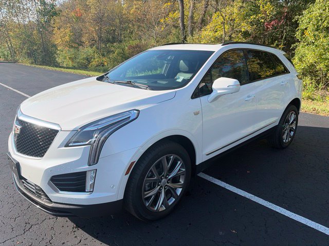 Used 2021 Cadillac XT5 Sportv AWD/4WD image 3