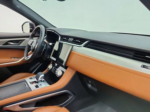 Used 2025 Jaguar F-PACE R-Dynamic S image 20