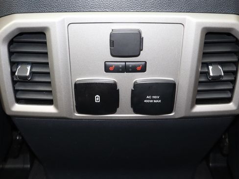 Used 2022 Ford F250 Lariat w/ Tremor Off-Road Package AWD/4WD image 29