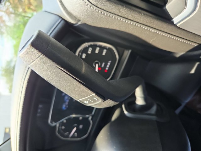 Certified 2022 GMC Sierra 2500 Denali w/ Denali Black Diamond Edition AWD/4WD image 16