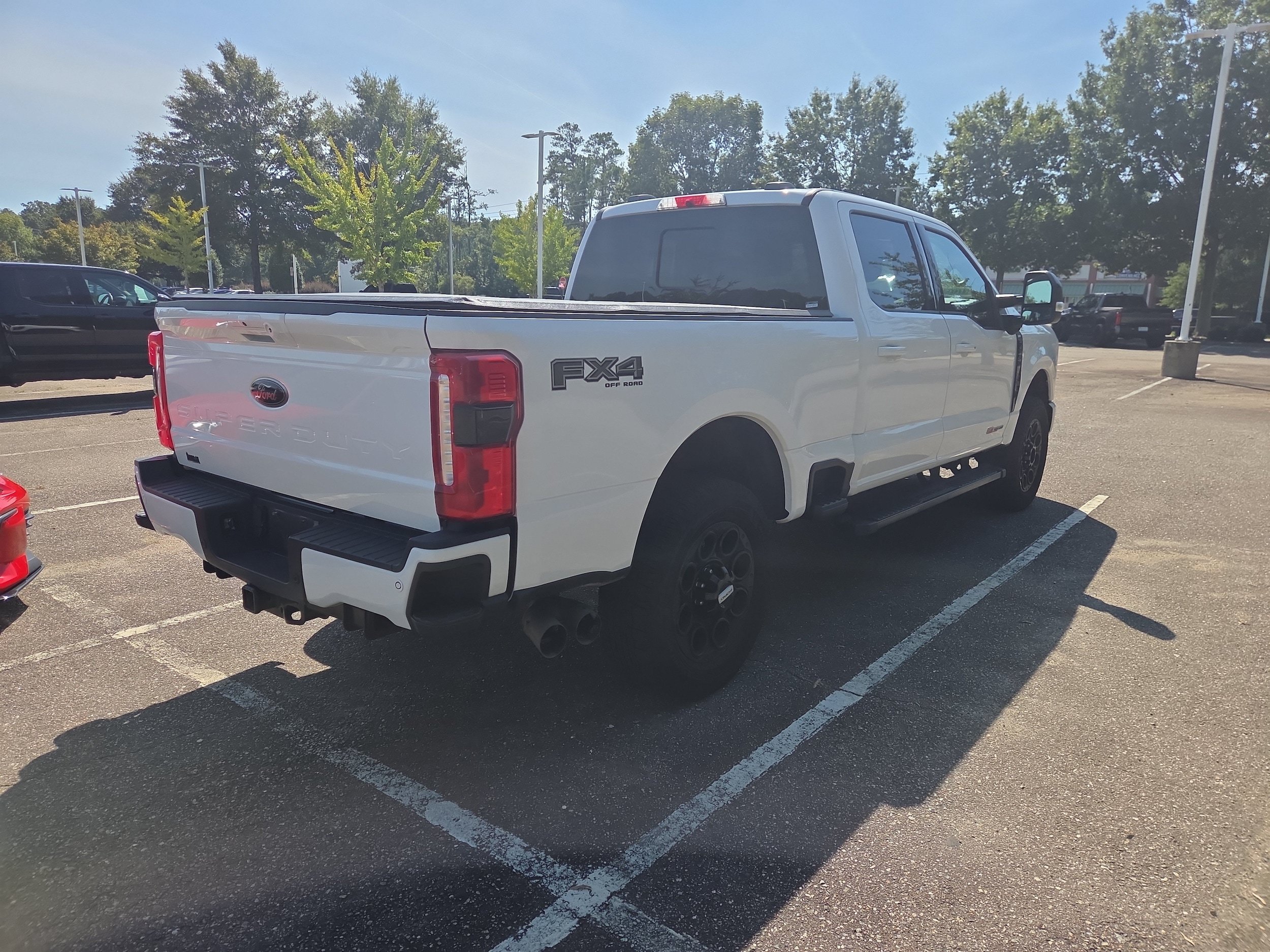 Used 2024 Ford F250 Lariat w/ Lariat Ultimate Package AWD/4WD image 3