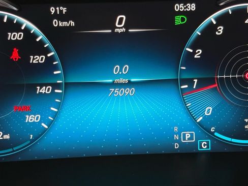 Used 2020 Mercedes-Benz GLC 300 image 17