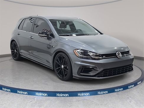 Used 2019 Volkswagen Golf R 4-Door image 4