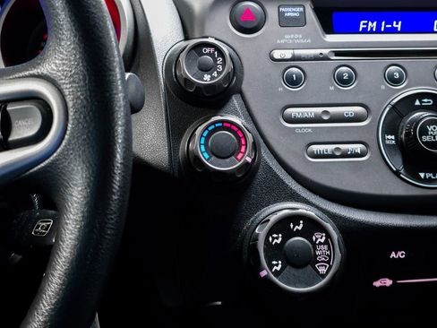 Used 2013 Honda Fit Base image 28