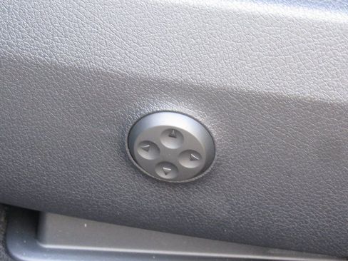 New 2026 Mercedes-Benz GLC 300 4MATIC image 11