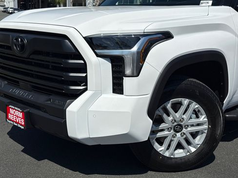 New 2026 Toyota Tundra SR5 image 3