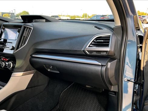 Used 2023 Subaru Forester Premium image 17