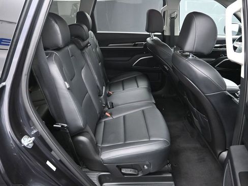 New 2025 Kia Telluride LX FWD image 36