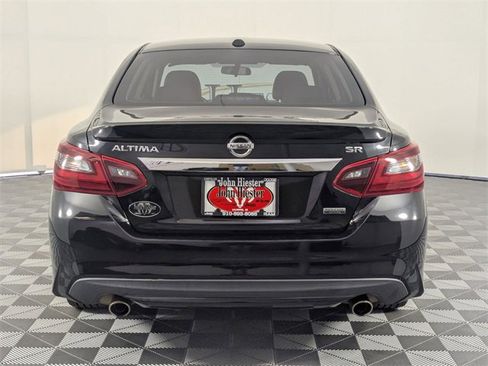 Used 2018 Nissan Altima 2.5 SR w/ SR Special Edition image 6