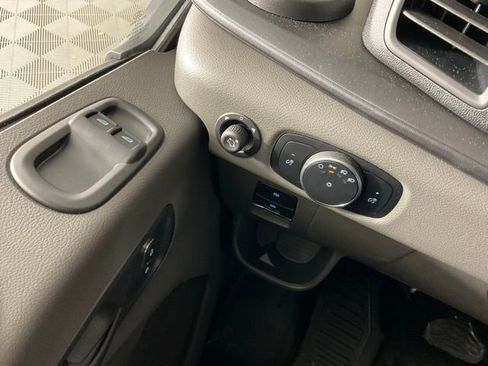 New 2026 Ford Transit 250 148 Medium Roof w/ Load Area Protection Package image 18