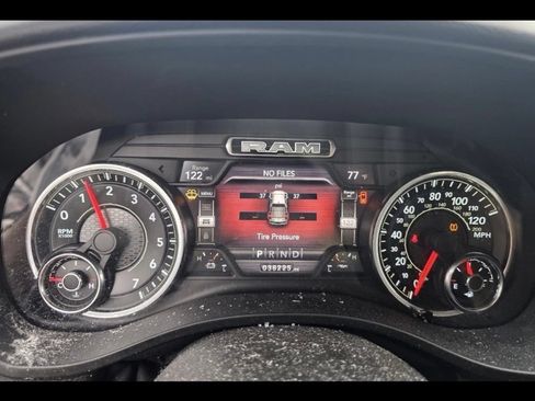 Used 2021 RAM 1500 Big Horn AWD/4WD image 8