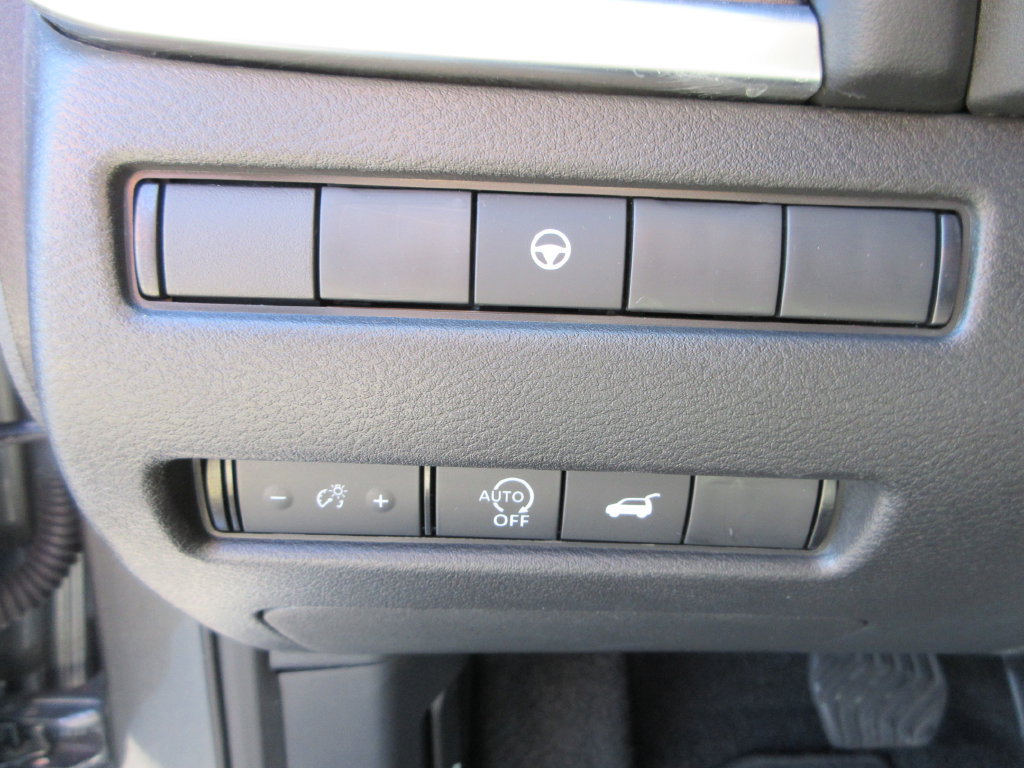 Used 2026 Nissan Rogue SV AWD/4WD image 23