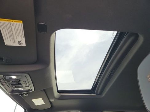 Used 2024 Chevrolet Silverado 1500 High Country w/ Midnight Edition image 16