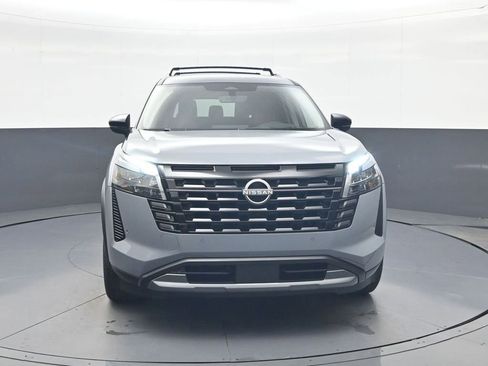 New 2026 Nissan Pathfinder Platinum AWD/4WD image 16