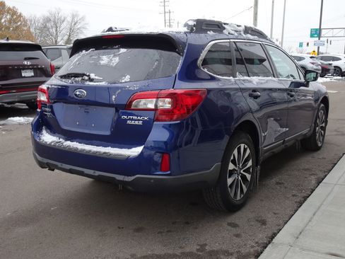 Used 2017 Subaru Outback 2.5i Limited image 5