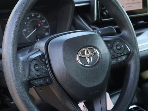 Used 2024 Toyota Corolla LE FWD image 17