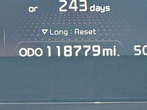 Used 2014 Kia Sorento SX w/ 3rd Row Package image 20