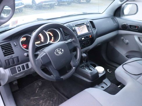 Used 2013 Toyota Tacoma 2WD Regular Cab image 10