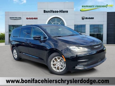 New 2026 Chrysler Voyager LX image 1