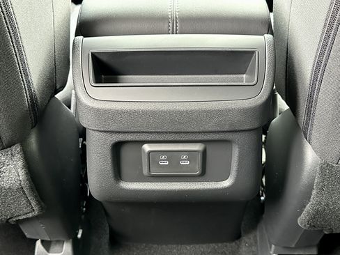 New 2026 Nissan Pathfinder SV AWD/4WD image 34