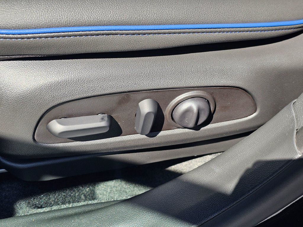 New 2026 Buick Envista Sport Touring w/ Convenience I Package FWD image 23