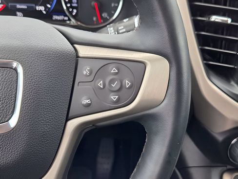 Used 2023 GMC Acadia Denali AWD/4WD image 25