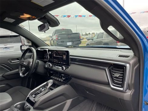 Used 2023 GMC Canyon Elevation image 17