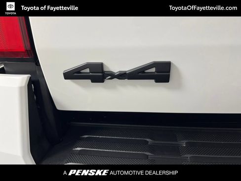 Used 2026 Toyota Tacoma SR5 AWD/4WD image 24