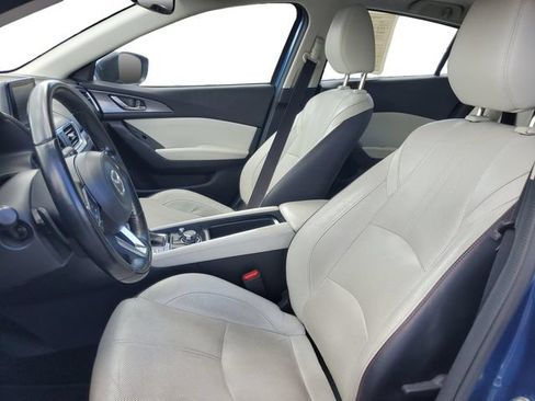 Used 2017 MAZDA MAZDA3 Grand Touring w/ Premium Equipment Package FWD image 5