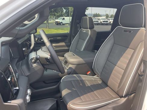 New 2026 GMC Sierra 2500 AT4X w/ LPO, Black Badging Package AWD/4WD image 20