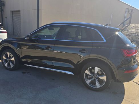 Used 2022 Audi Q5 2.0T Premium Plus image 2