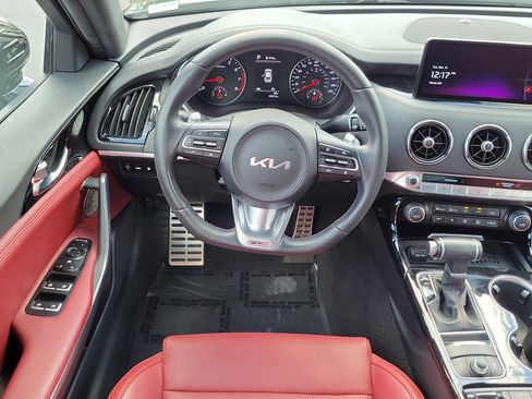 Used 2023 Kia Stinger GT-Line w/ Sun & Sound Package RWD image 17