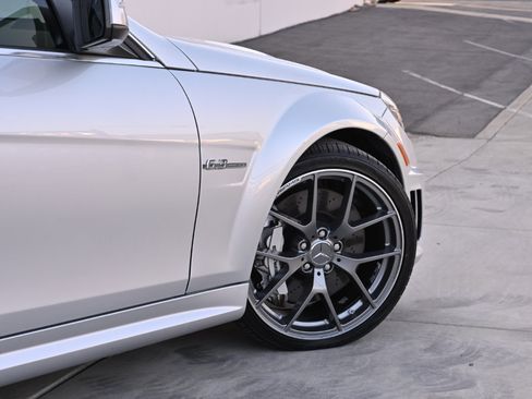 Used 2008 Mercedes-Benz C 63 AMG Sedan image 30