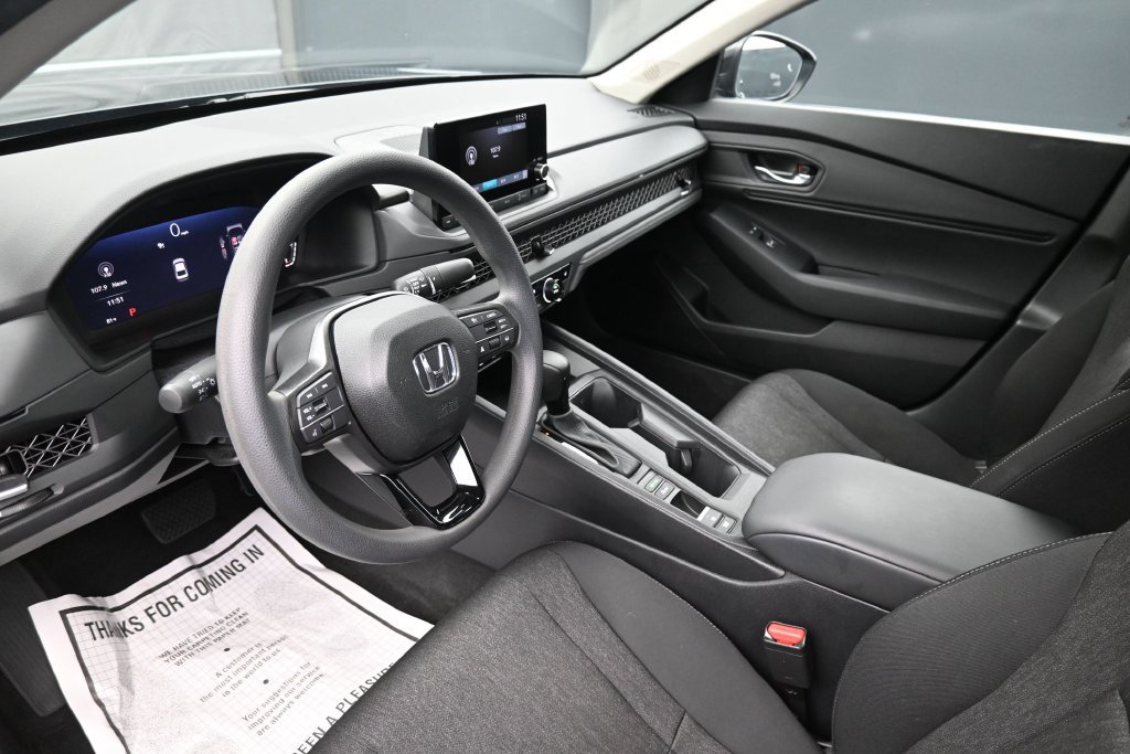 Used 2025 Honda Accord SE image 34