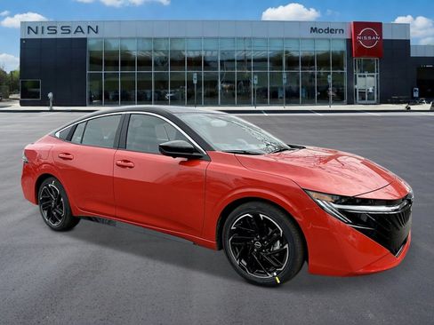 New 2026 Nissan Sentra SR w/ SR Premium Package FWD image 7