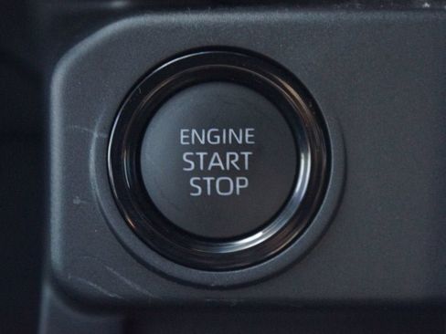 Used 2025 Toyota Tacoma SR w/ SR Upgrade Package AWD/4WD image 8