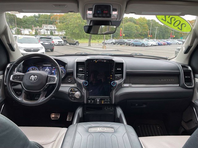 Used 2022 RAM 1500 Limited AWD/4WD image 13
