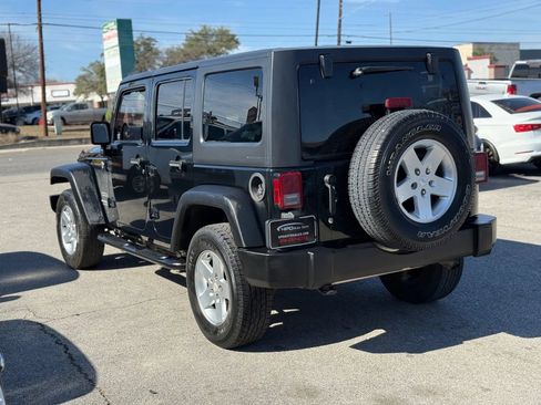 Used 2012 Jeep Wrangler Unlimited Sport AWD/4WD image 6