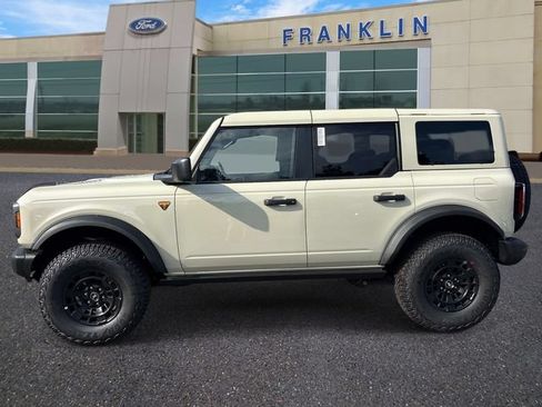 New 2026 Ford Bronco Badlands AWD/4WD image 4