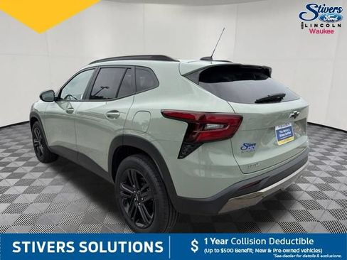 Used 2025 Chevrolet Trax ACTIV w/ Sunroof Package FWD image 10